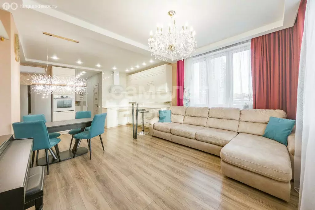 3-комнатная квартира: Екатеринбург, улица Азина, 22/8 (89.2 м) - Фото 1