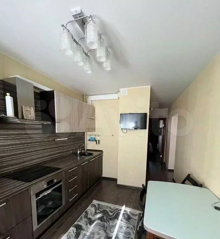 2-к. квартира, 60 м, 8/12 эт. - Фото 0