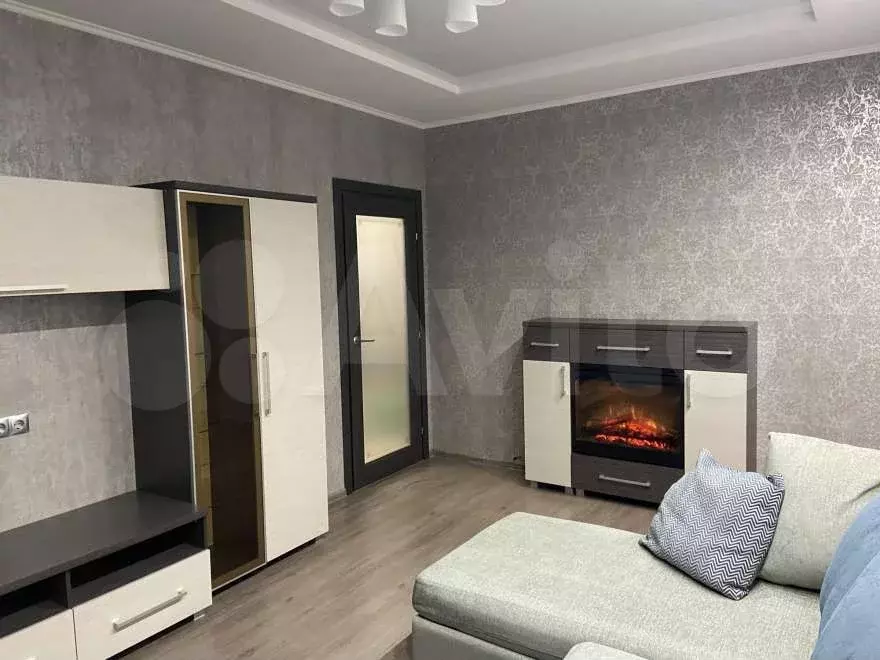 1-к. квартира, 40 м, 3/16 эт. - Фото 1