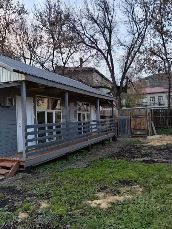 Дом в Алтай, Горно-Алтайск ул. Григория Чорос-Гуркина, 62 (20 м) - Фото 2