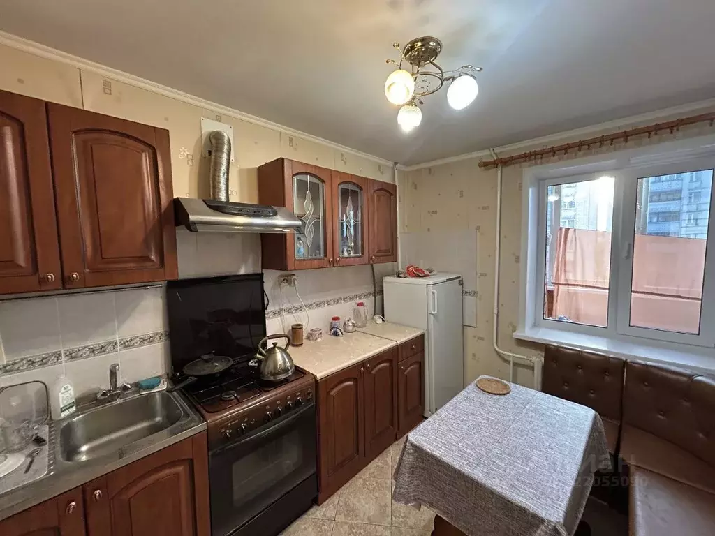 2-к кв. Владимирская область, Александров ул. Горького, 7К2 (50.0 м) - Фото 0