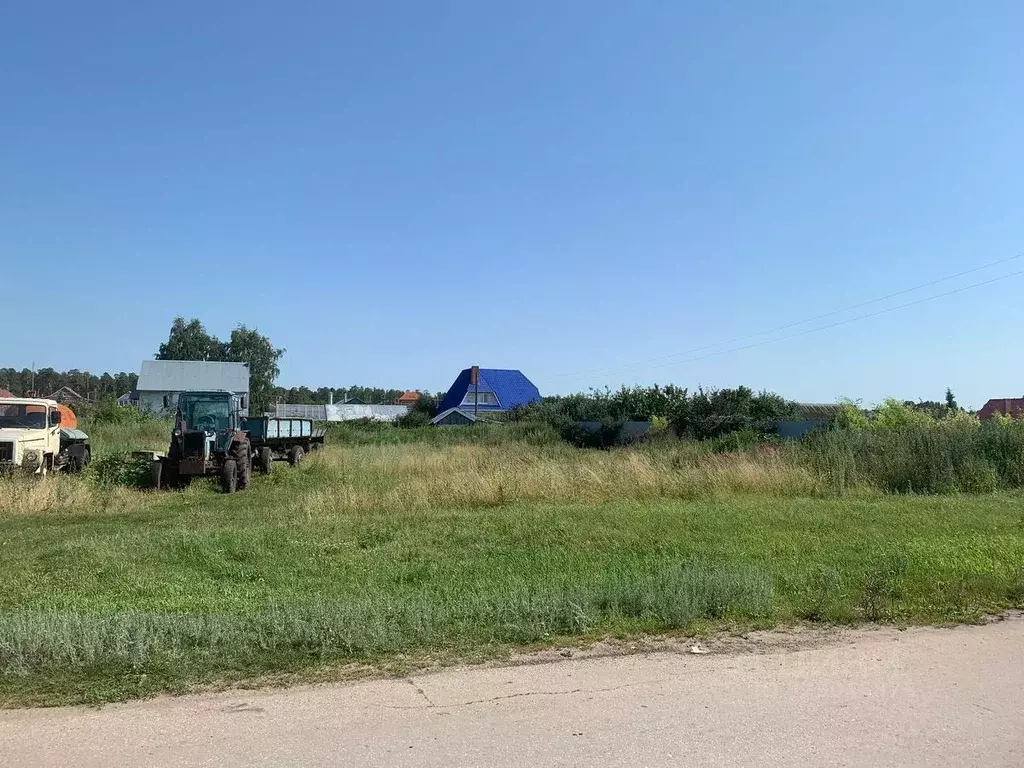 Участок в Самарская область, Ставропольский район, с. Узюково  (13.0 ... - Фото 1