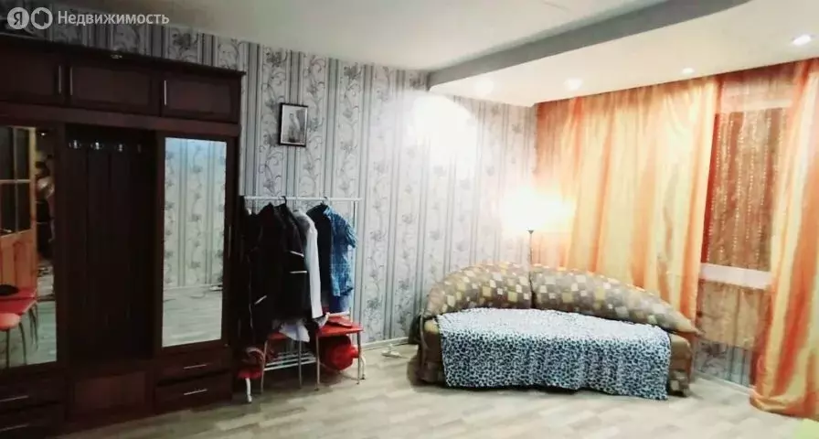 1-комнатная квартира: Каменск-Шахтинский, проспект Карла Маркса (36 м) - Фото 0