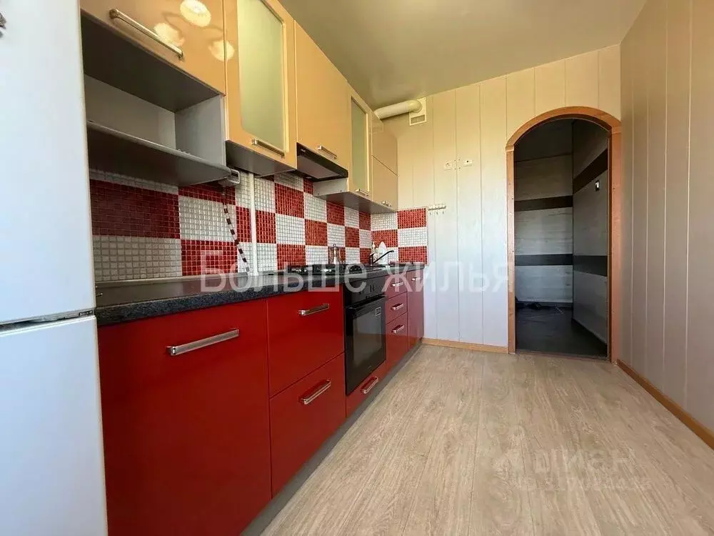 3-к кв. Волгоградская область, Волгоград ул. Менжинского, 28 (66.4 м) - Фото 1