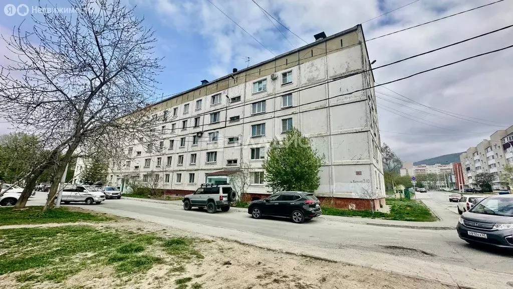 3-комнатная квартира: Южно-Сахалинск, Комсомольская улица, 310 (65.2 ... - Фото 0