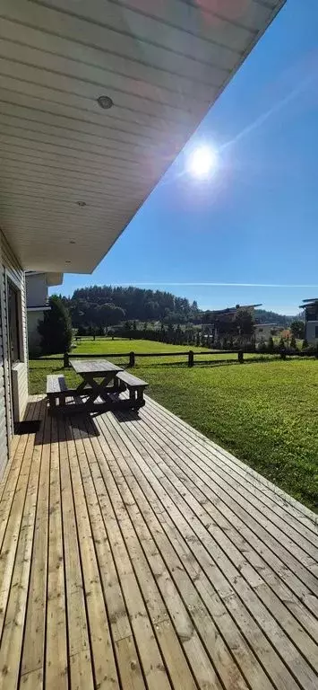 Дом в Карелия, Лахденпохский муниципальный округ, пос. Куркиеки ул. ... - Фото 2