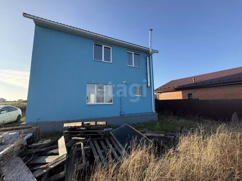 Дом в Белгородская область, Строитель Яковлевский городской округ, ул. ... - Фото 1