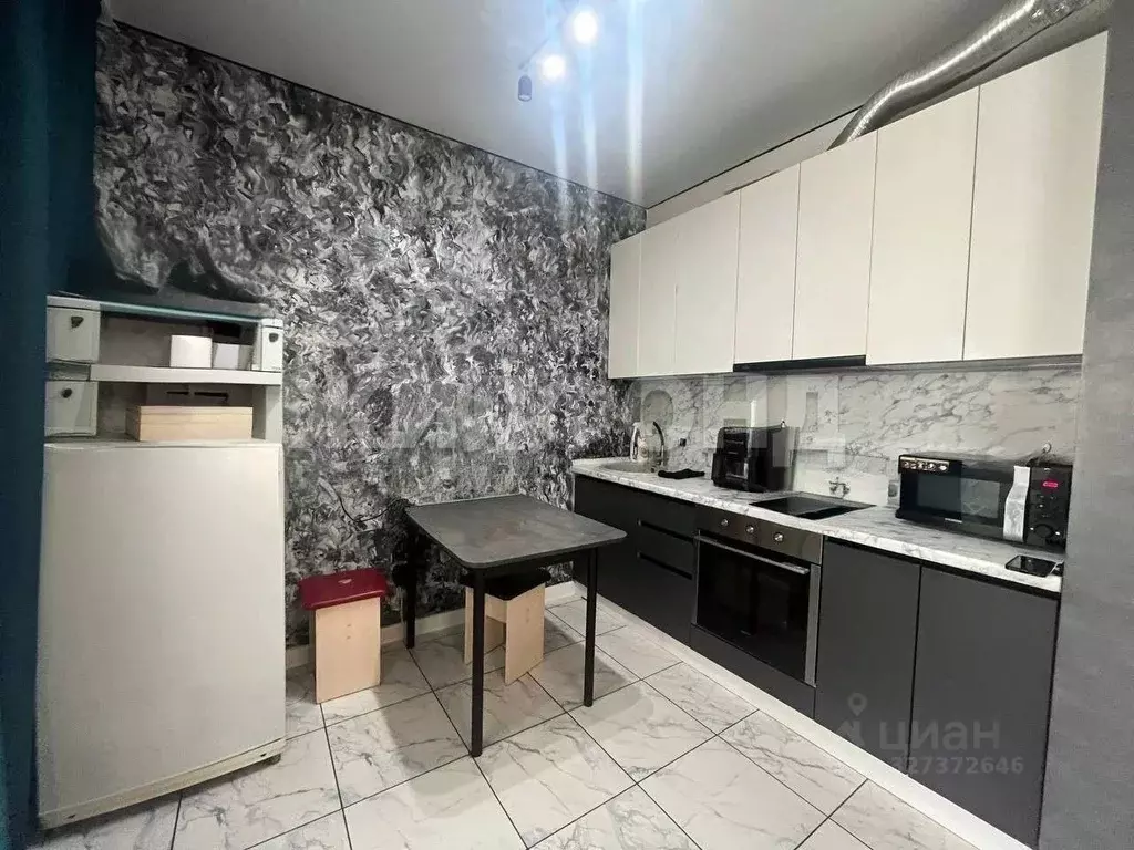 2-к кв. Хакасия, Абакан Трудовая ул., 84 (60.0 м) - Фото 1