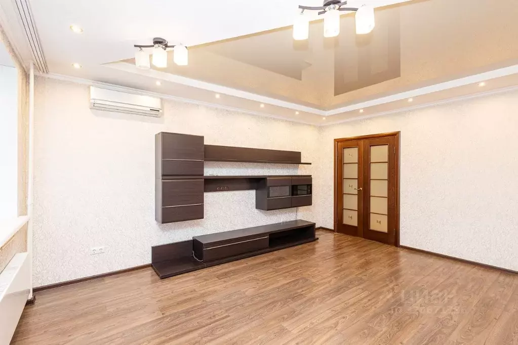 2-к кв. Кемеровская область, Кемерово ул. Свободы, 37 (77.0 м) - Фото 1