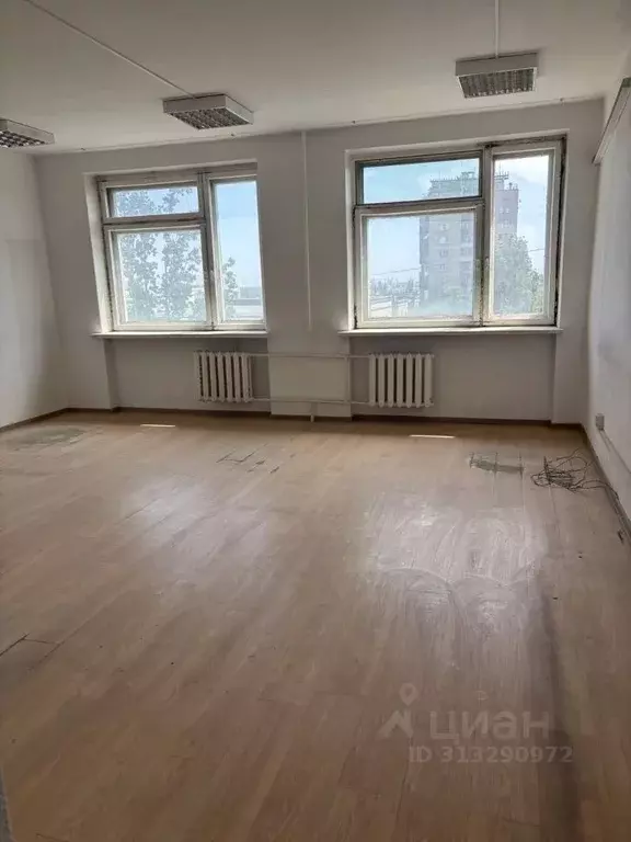 Офис в Волгоградская область, Волгоград Коммунистическая ул., 64А ... - Фото 1