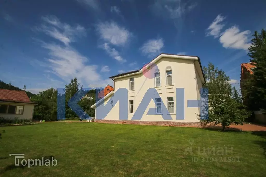 Коттедж в Красноярский край, Красноярск Кедровый пер., 11 (286 м) - Фото 1