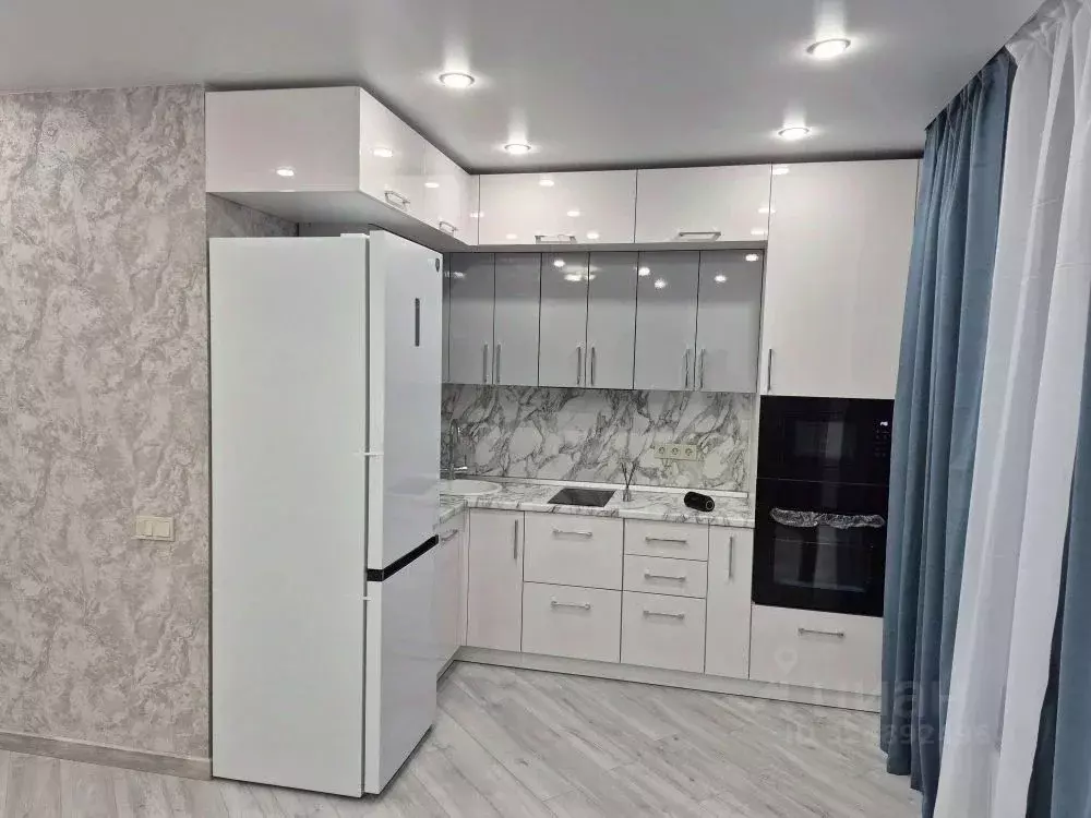 Студия Саратовская область, Энгельс Полиграфическая ул., 77А (31.6 м) - Фото 1