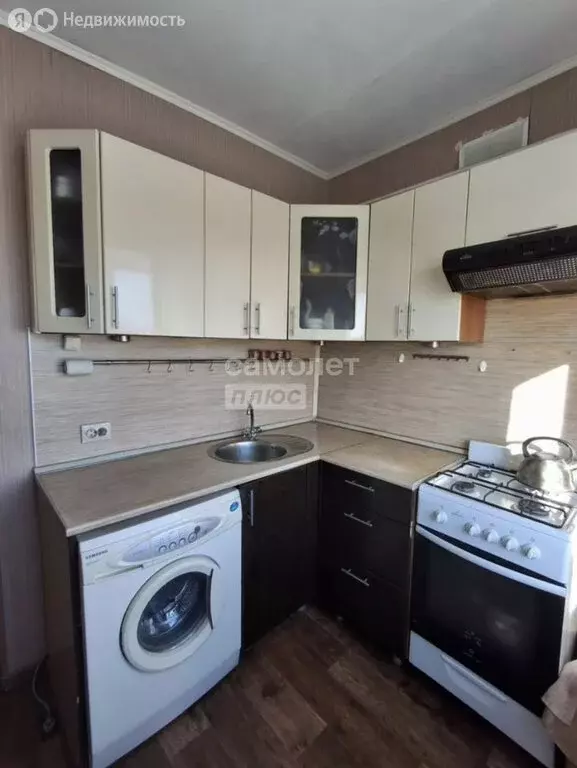 2-комнатная квартира: Курган, улица Пушкина, 49А (48 м) - Фото 0