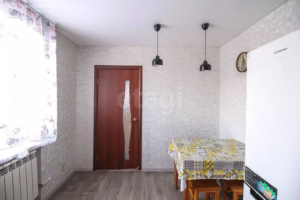 Дом в Новоалтайск, Ленинская улица (205.5 м) - Фото 2