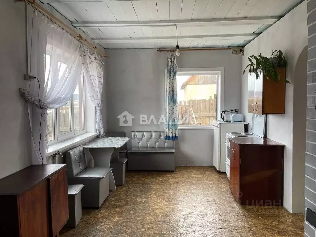 Дом в Бурятия, Иволгинский район, Сотниковское с/пос, с. Сотниково ул. ... - Фото 2