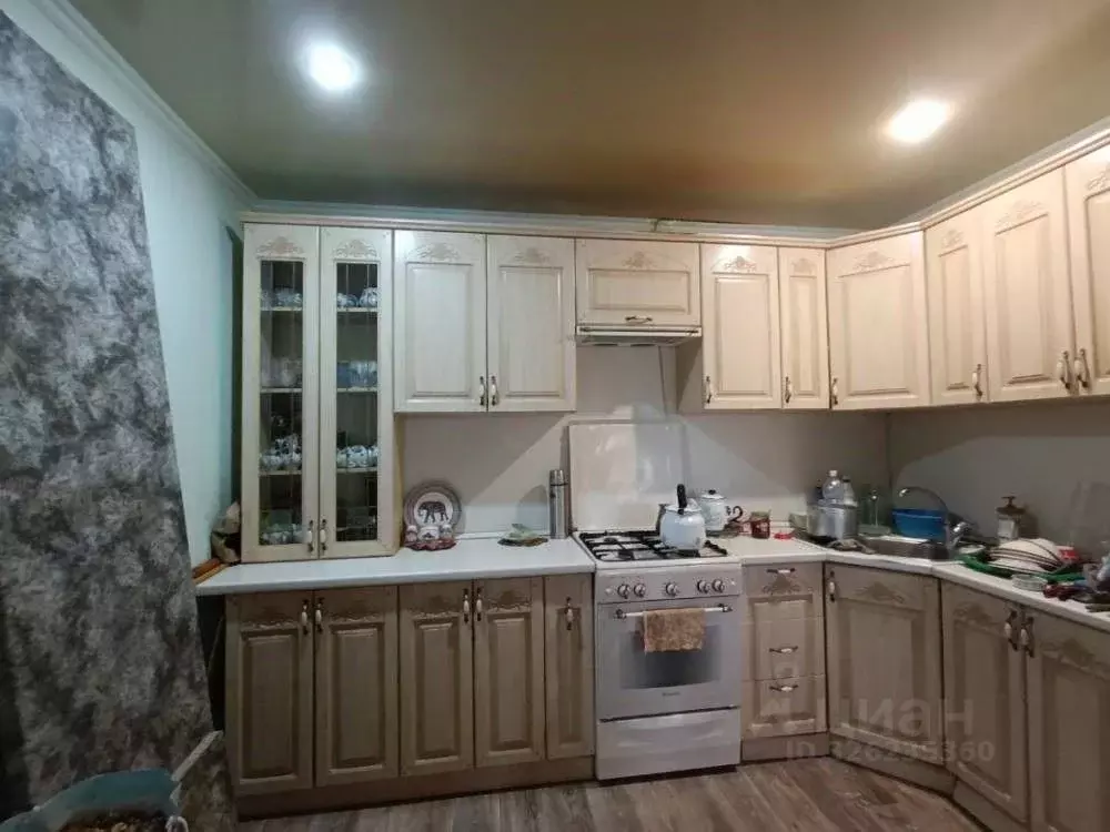 Дом в Ставропольский край, Предгорный муниципальный округ, с. Садовое ... - Фото 1