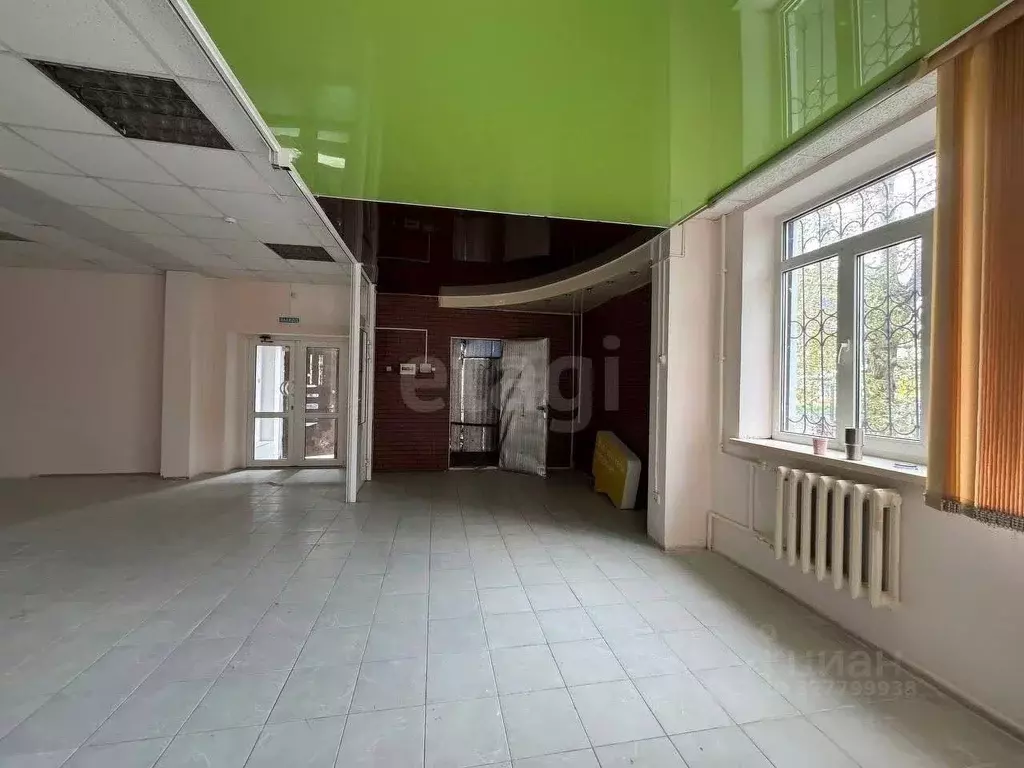 Помещение свободного назначения в Тюменская область, Тюмень ул. ... - Фото 2