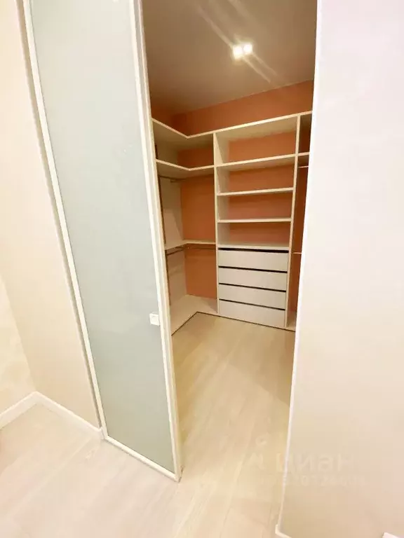 1-к кв. Тюменская область, Тюмень ул. Малыгина, 90 (60.0 м) - Фото 1