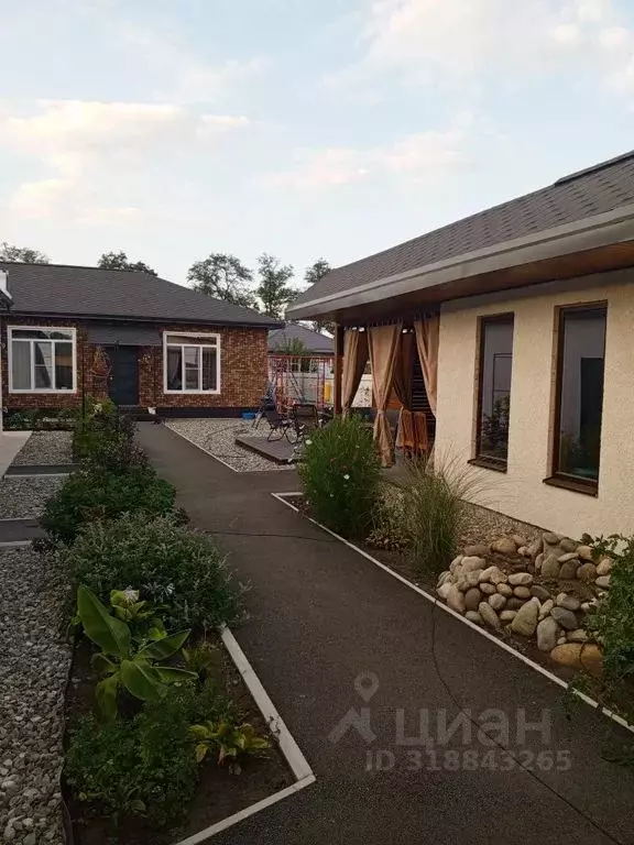 Дом в Краснодарский край, Мостовской пгт ул. Шубина, 12 (40 м) - Фото 0