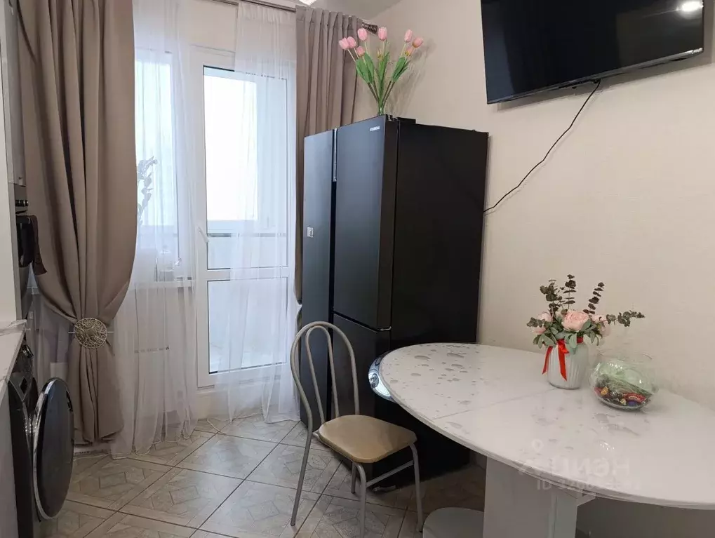 3-к кв. Волгоградская область, Волгоград ул. Шумского, 7А (73.4 м) - Фото 2