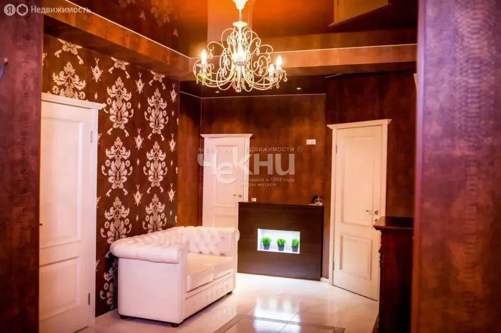 3-комнатная квартира: Нижний Новгород, Варварская улица, 40А (124 м) - Фото 1