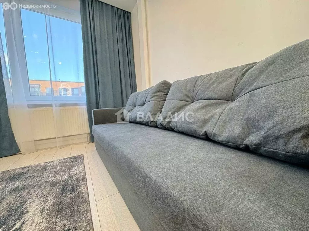 1-комнатная квартира: деревня Красный Посёлок, улица Конюхова, 10 ... - Фото 2