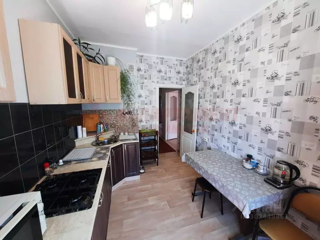 2-к кв. Астраханская область, Астрахань Имени Бабаевского мкр, ул. ... - Фото 0
