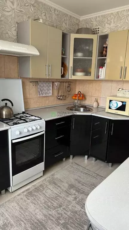 3-к кв. Курганская область, Курган Заозерный жилрайон, 6-й мкр, 7 ... - Фото 1