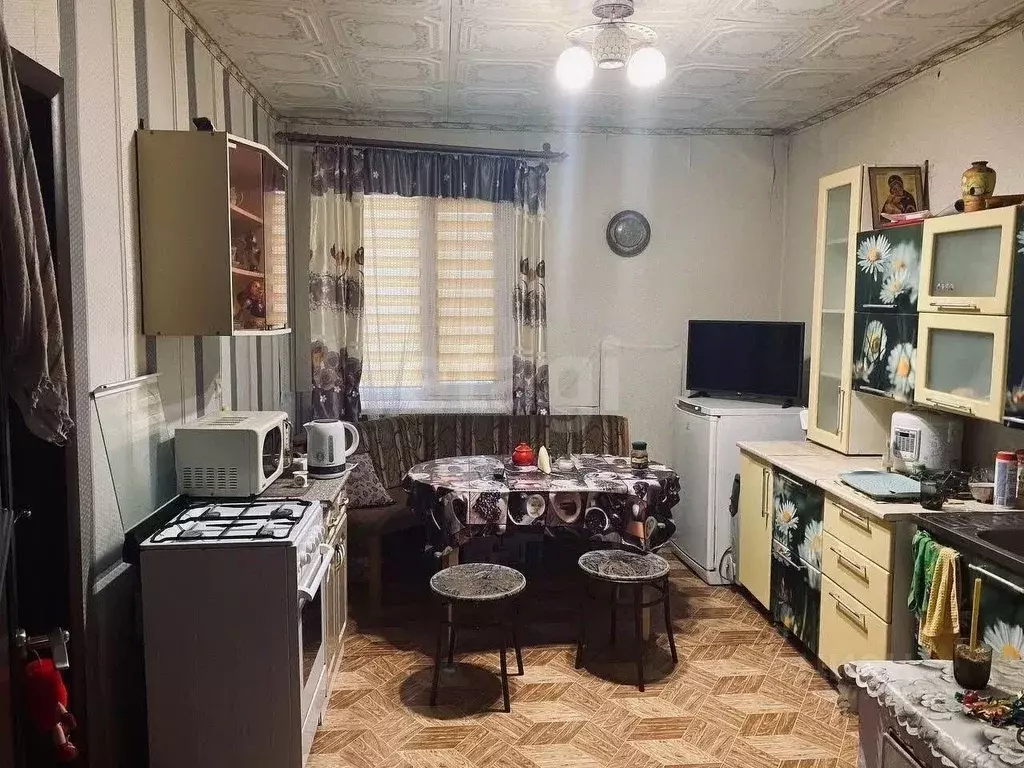 2-к кв. Коми, Микунь Усть-Вымский район, Лесная ул., 5 (57.1 м) - Фото 0