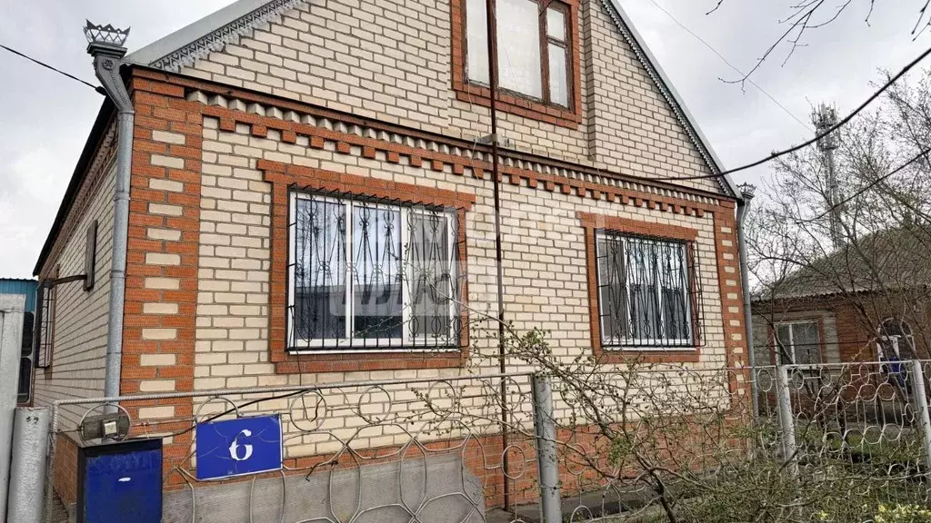 Дом в Краснодарский край, Тимашевск Южный мкр, ул. Сосновая (100 м) - Фото 1