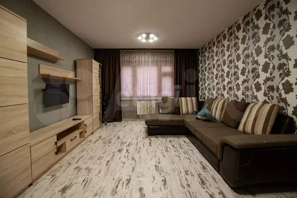 Комната 13 м в 3-к., 3/8 эт. - Фото 1
