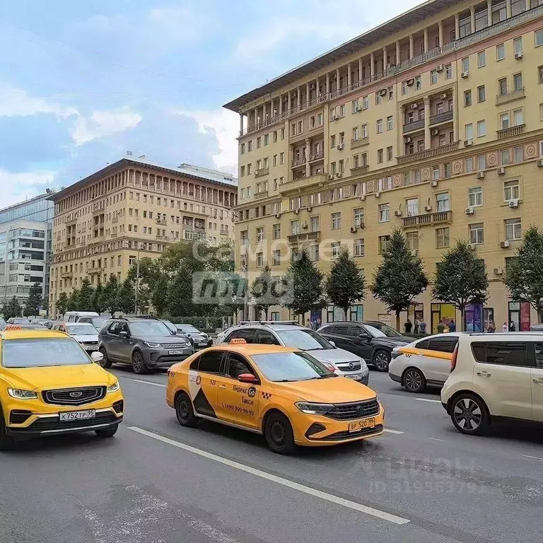 Торговая площадь в Москва ул. Земляной Вал, 25 (56 м) - Фото 0