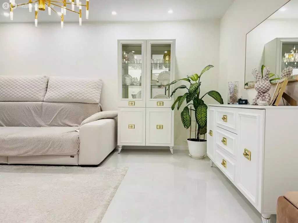 3-комнатная квартира: Алушта, улица 60 лет СССР, 13 (65.9 м) - Фото 2