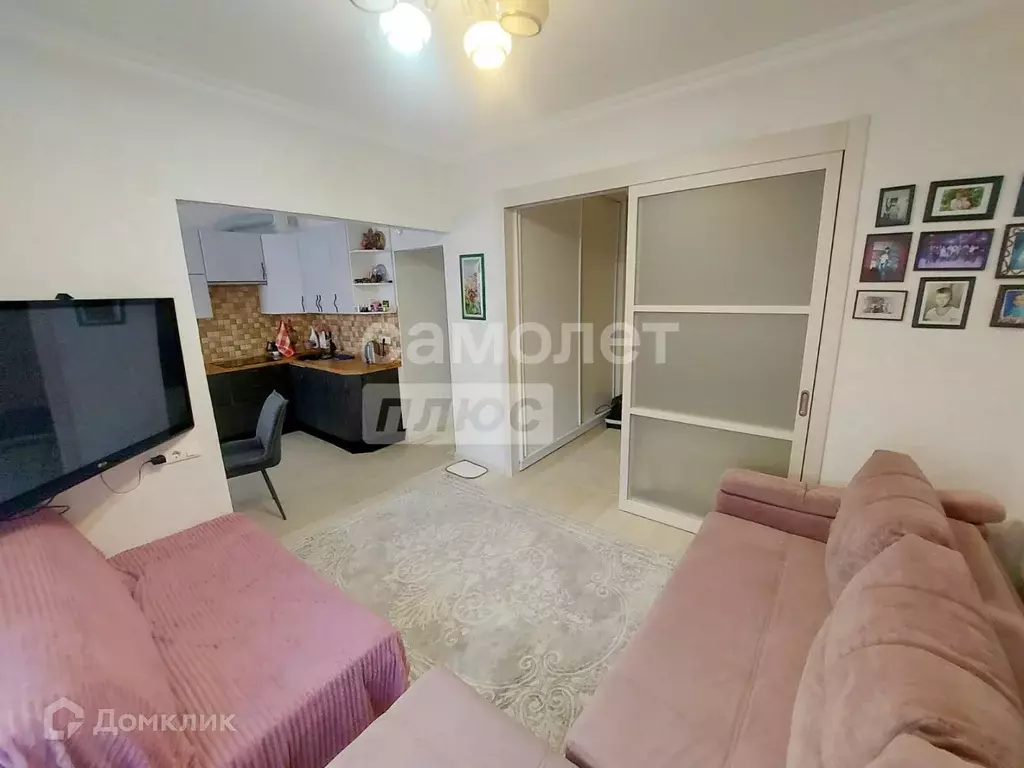 Продаётся 2-к квартира, 50.4 м - Фото 0