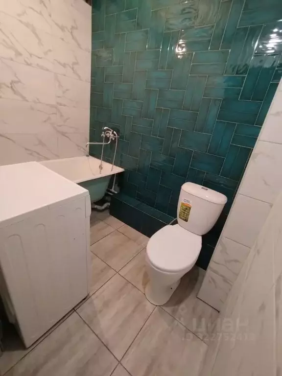 2-к кв. Алтайский край, Барнаул ул. Новосибирская, 1 (43.0 м) - Фото 1