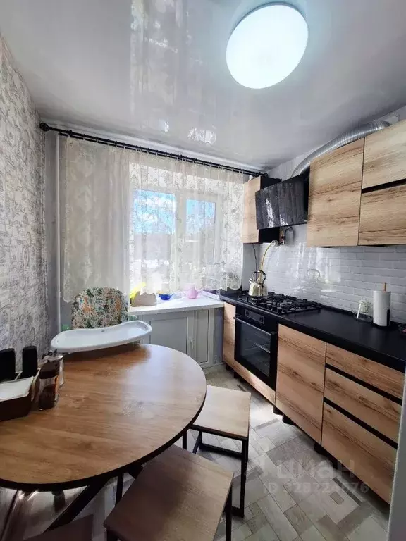 3-к кв. Пермский край, Чайковский ул. Кабалевского, 10 (59.9 м) - Фото 1