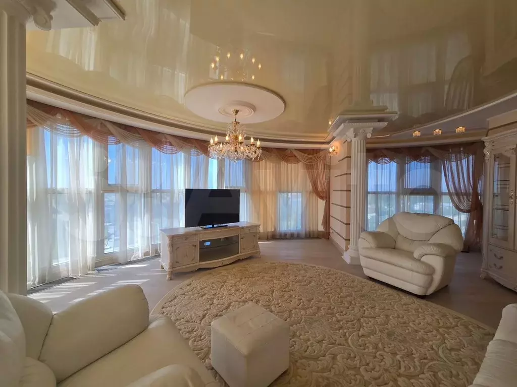 3-к. квартира, 120 м, 6/10 эт. - Фото 1