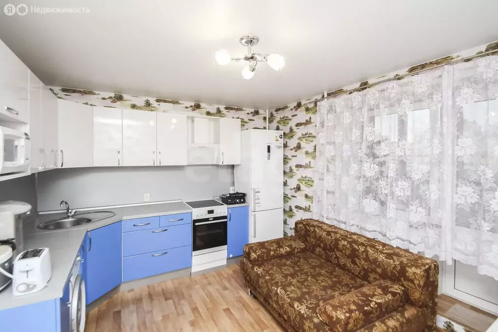 2-комнатная квартира: Тюмень, микрорайон Нефтяников, улица Пирогова, ... - Фото 1