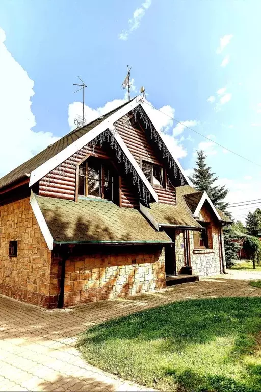Дом в Санкт-Петербург Сергиево тер., ул. Свердлова, 32/1 (250 м) - Фото 1