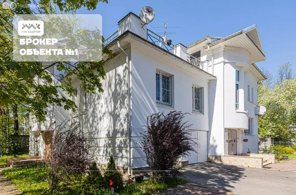 4-комнатная квартира: Пушкин, Жуковско-Волынская улица, 12 (218.4 м) - Фото 0