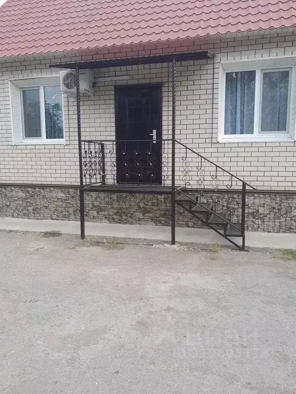 Дом в Саратовская область, Пугачев ул. Свободы, 146 (60 м) - Фото 0