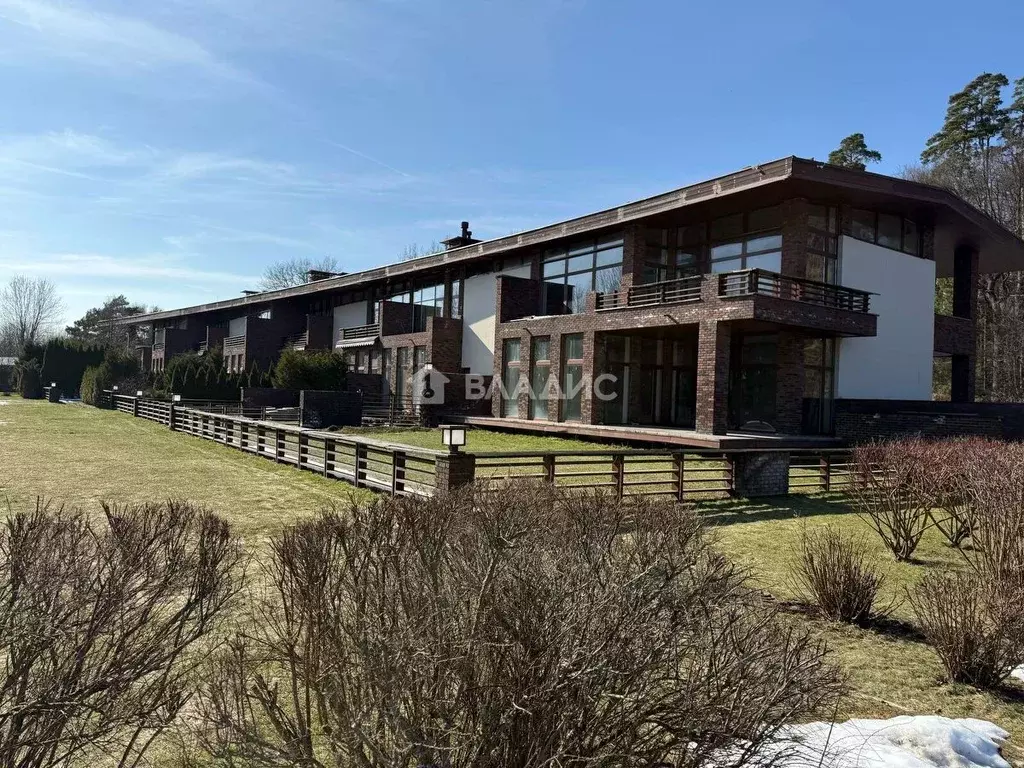 Таунхаус в Московская область, Красногорск городской округ, с. ... - Фото 1