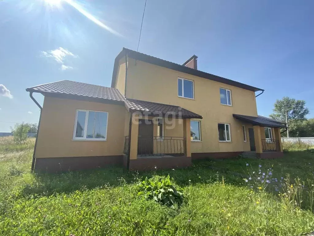 Дом в Калужская область, Бабынинский муниципальный округ, Воротынск ... - Фото 1