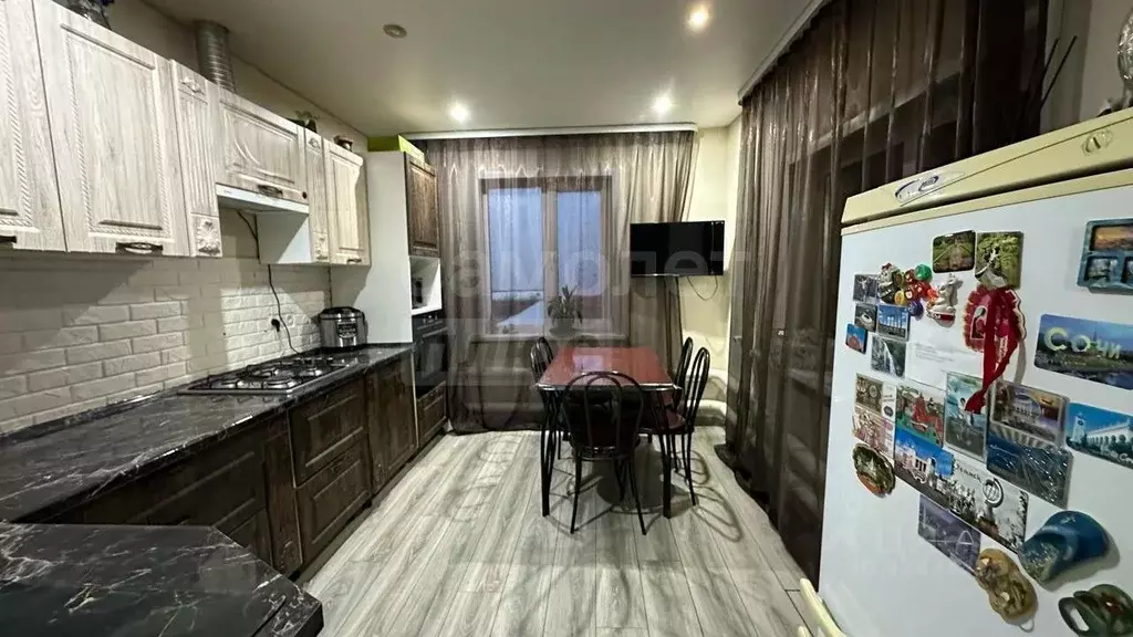 Дом в Оренбургская область, Тюльганский район, с. Владимировка ... - Фото 1