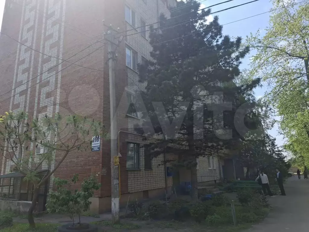 4-к. квартира, 65 м, 1/5 эт. - Фото 0