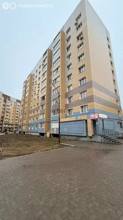 2-комнатная квартира: село Осиново, улица Гайсина, 5 (58 м) - Фото 1