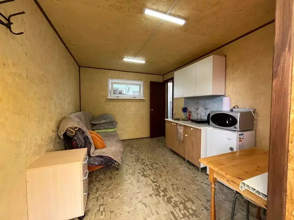 Комната Иркутская область, Слюдянка ул. Парижской Коммуны, 49 - Фото 1