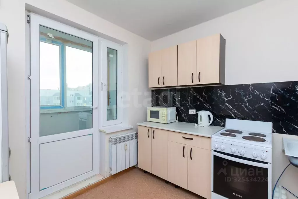 1-к кв. Тюменская область, Тюмень Антипино мкр, ул. Беловежская, 17 ... - Фото 0