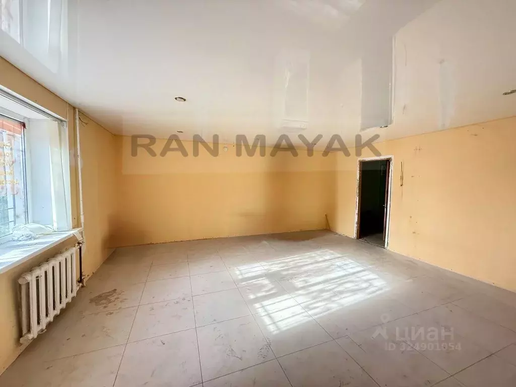 Помещение свободного назначения в Адыгея, Майкоп ул. Ветеранов, 232 ... - Фото 2