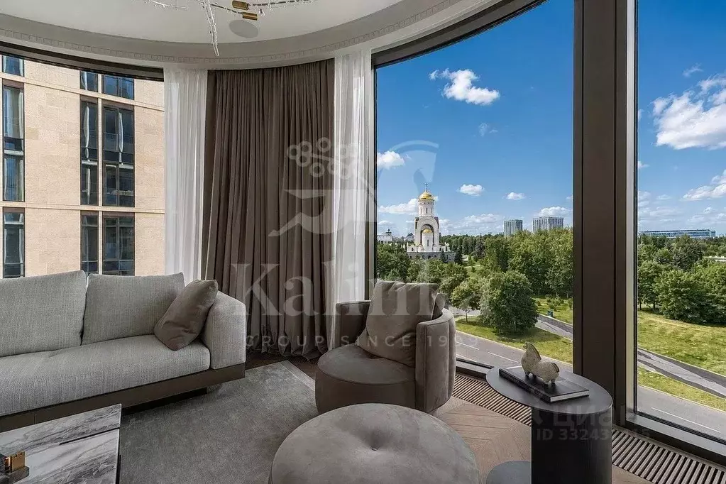 4-к кв. Москва ул. Братьев Фонченко, 1к2 (178.9 м) - Фото 1